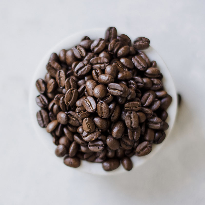 frisch gemahlen direkt in die Tasse